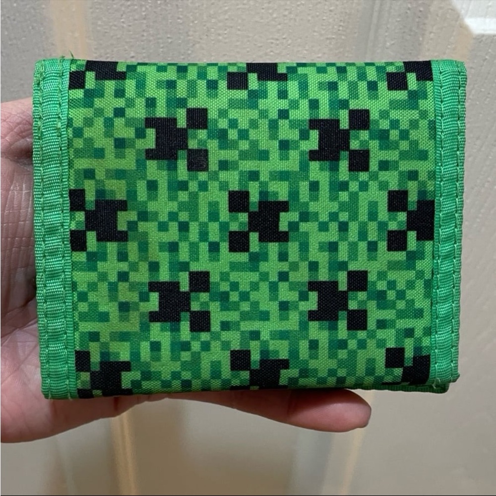 SOLD Minecraft Wallet - Picture 2 of 8